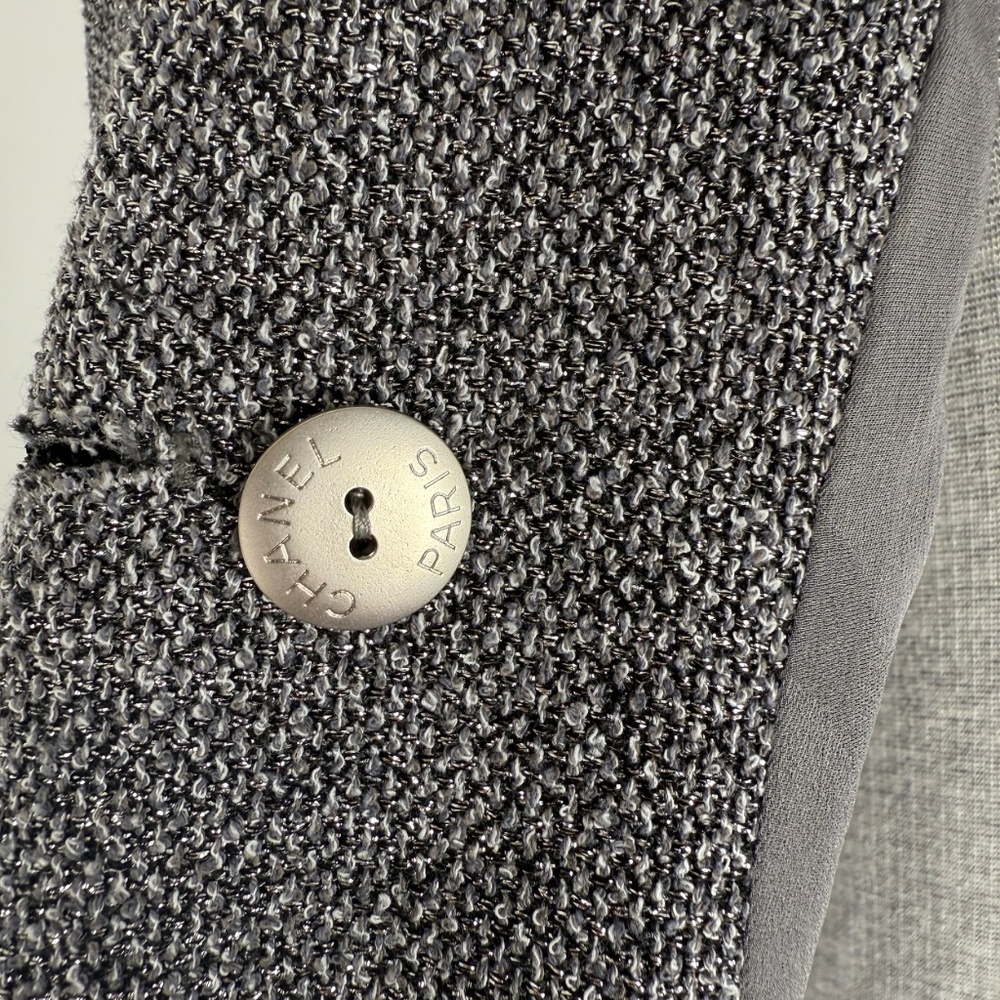 CHANEL Collared Runaway 2020 Black Gray Silver Long Tweed Coat Jacket - Picture 7 of 13